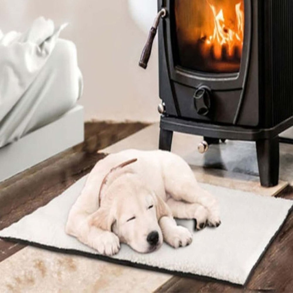 Self-Heating Pet Blanket – Thermal Washable Bed Mat for Dogs & Cats