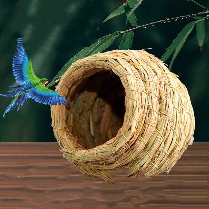 Hand-Woven Straw Bird Nest – Natural Warm Hideout for Birds & Small Pets